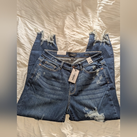 Judy Blue Distressed Jeans - Picture 1 of 7